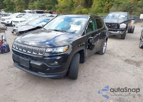 2022 Jeep Compass Latitude Lux 4X4 from USA, damaged, VIN 3C4NJDFB0NT180836
